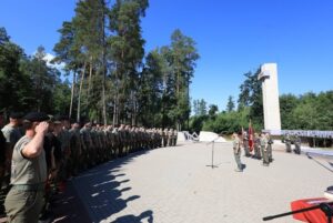 Марш памяти: ОМОН УВД Гомельщины на «Партизанской криничке»
